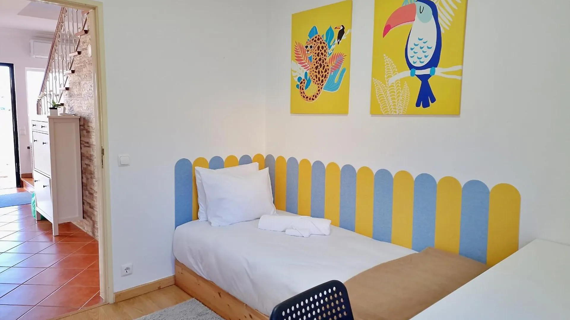 Mbird Rosario Family House Villa Cascais Portugal